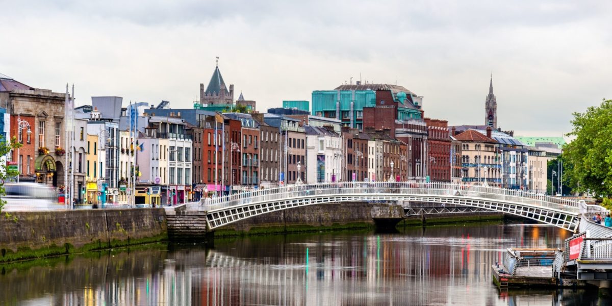 Dublin Hapenny Bridge - EdgeConneX data centers & colocation