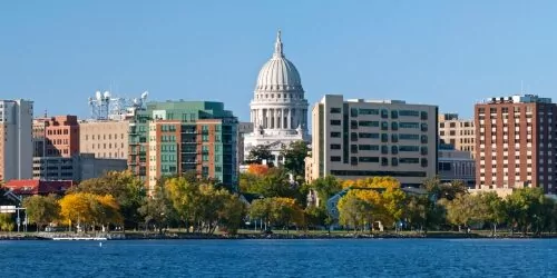 Wisconsin State Capitol and Madison downtown at daytime - EdgeConneX data centers & colocation
